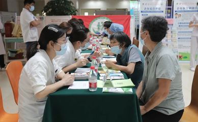 改善老年營養,促進老年健康——常州二院舉行老年健康宣傳周活動